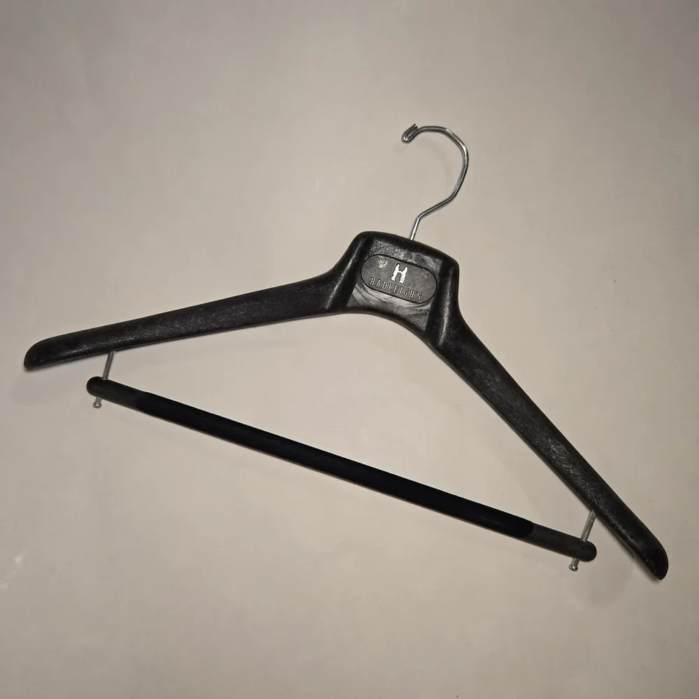 Luxury Suit Hanger Hadleighs Men's Black Velvet Trouser Bar Wide Shoulder Logo